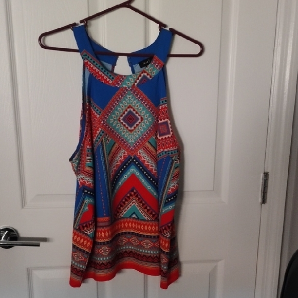 🎽 LOVE J Multicolor Geometric Blouse🎽 - Picture 1 of 5